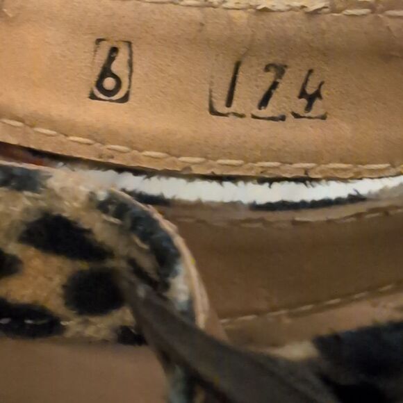 Vittorio D' Firenze Pink and Purple Cheetah Print Sandals with Fringe Women's 6 - Picture 6 of 9